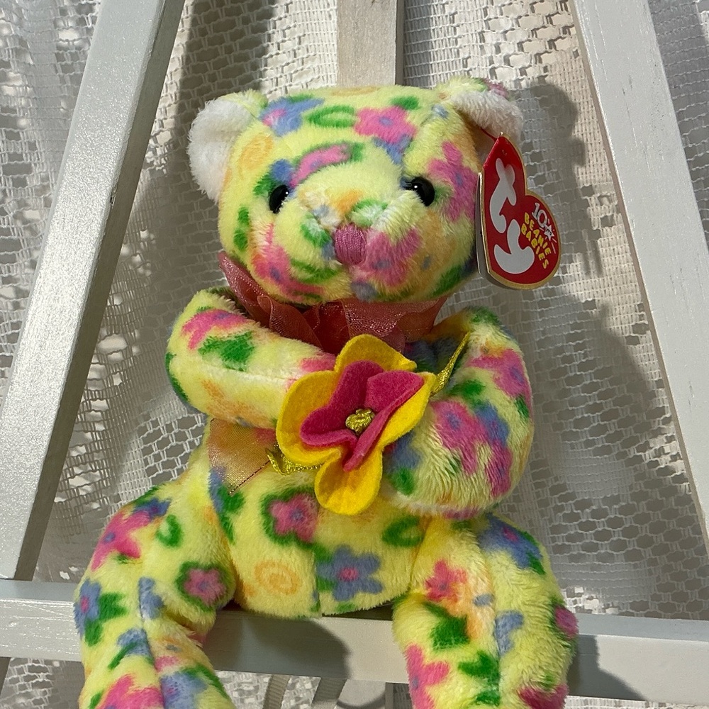 Ty Beanie Baby Bear Spring Bloom Yellow with Flowers 2003 MWMT
